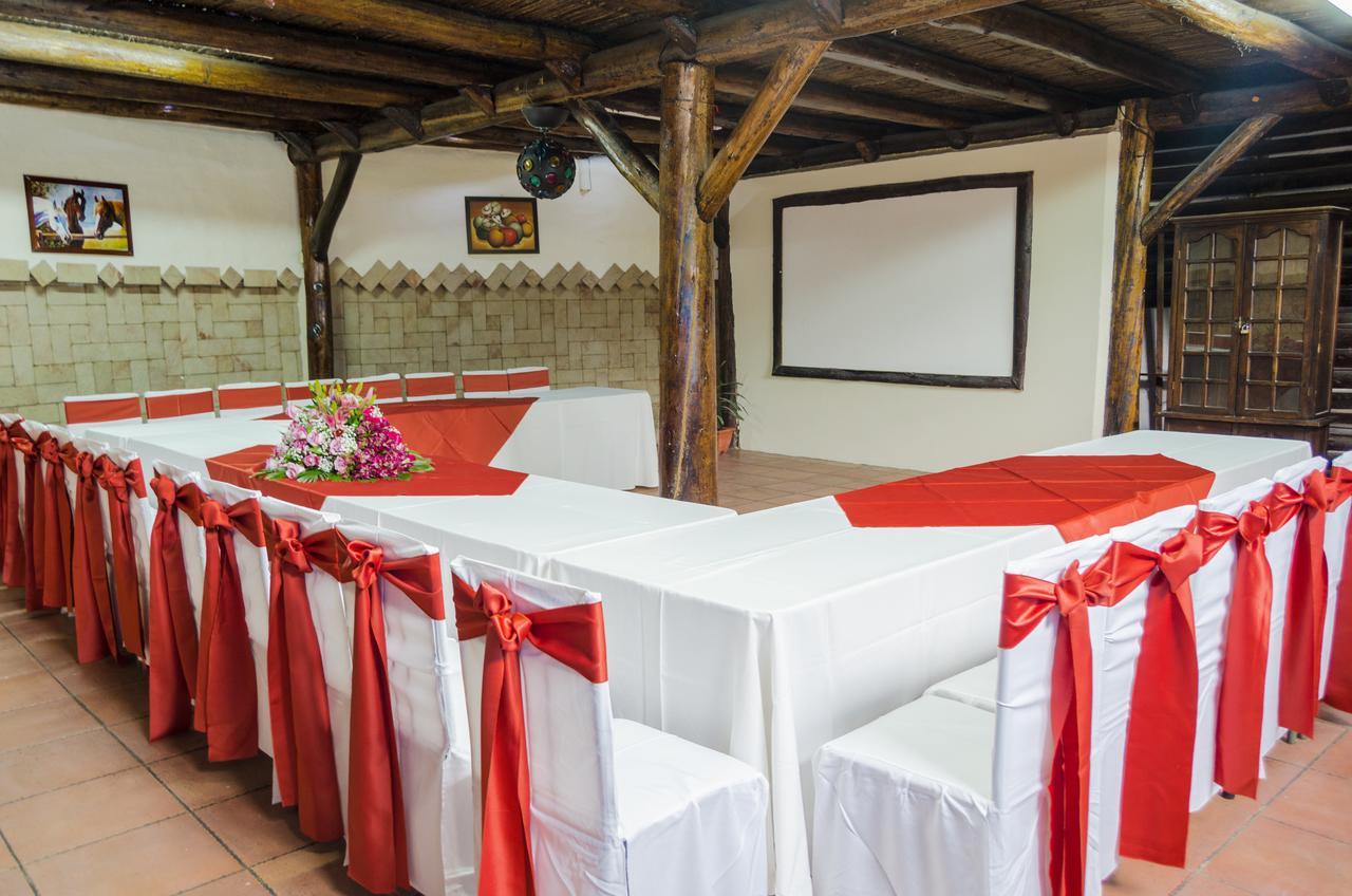 Hotel Bambu Riobamba Kültér fotó